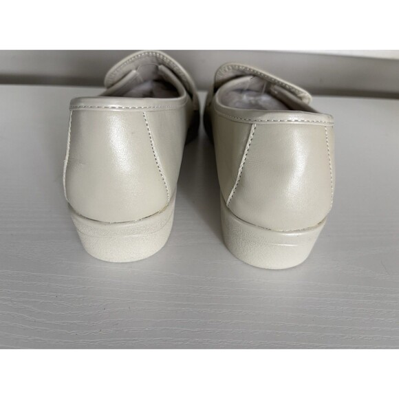 Soft Spots Venus Lite Womens Size 8 Wide Bone Loafer Shoe Oxford Casual Work - Picture 6 of 10